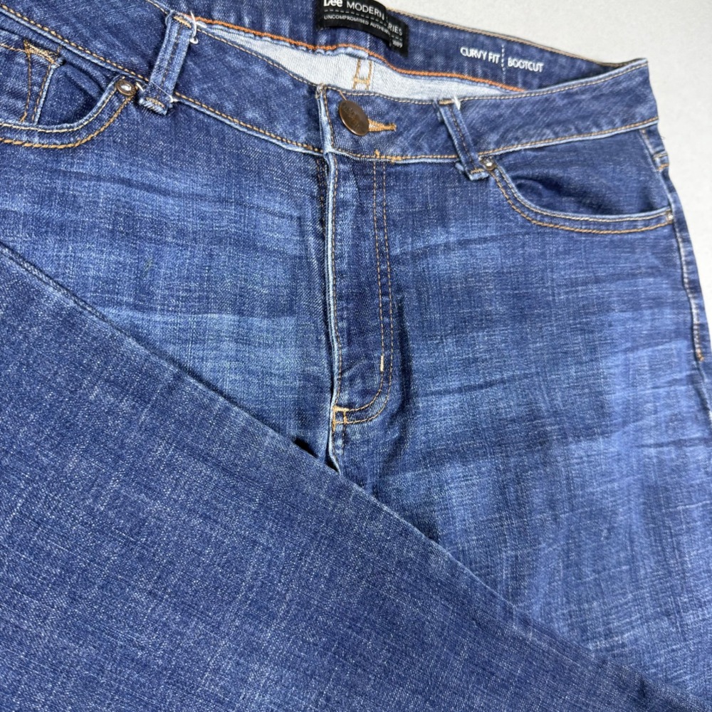 Lee Modern Series Curvy Fit Bootcut Jeans Womens 16 Short Blue Denim Medium Wash